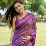 Sonalee Kulkarni Instagram – Being वेरी मच इण्डियन in #dubai 🥻 

Sari @verymuchindian.official 
Photographer @yashkaklotar 

#sonaleekulkarni #marathimulgi Dubai, United Arab Emirates