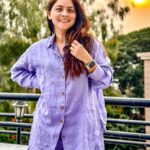 Sonalee Kulkarni Instagram – Purपल sunset ….🪁

Got a “Sunday” picture when 
the “Sun” was done for the “day” 🌞 

#sonaleekulkarni #marathimulgi lavender🪻 #linen #lilac #purple #sunset #yellow #orange #pink #sunsethues #instalove #instagram #good आपलं पुणे