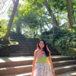 Sonalee Kulkarni Instagram - मेरे monkey मैं जानू और उसके monkey 🙈🐵🙉 #monkeyforest #ubud #bali #indonesia Final travelogue coming out today! Don’t forget to subscribe to my @youtube channel 🔗 LINK IN BIO #skirt @aciddresses @sshorewala @acidfashionhouse #sonaleekulkarni #marathimulgi #travelblogger Sacred Monkey Forest Sanctuary Ubud