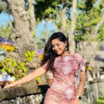 Sonalee Kulkarni Instagram – 🍂 Bali में बाली मैं 🍂

Outfit @aciddresses 
Styled @sshorewala @acidfashionhouse 
#sonaleekulkarni #marathimulgi #traveller 
#indonesia #bali #seminyak #beachresort 
#portrait #portraitphotography #instagood The Oberoi Beach Resort, Bali