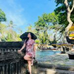 Sonalee Kulkarni Instagram – 🍂 Bali में बाली मैं 🍂

Outfit @aciddresses 
Styled @sshorewala @acidfashionhouse 
#sonaleekulkarni #marathimulgi #traveller 
#indonesia #bali #seminyak #beachresort 
#portrait #portraitphotography #instagood The Oberoi Beach Resort, Bali
