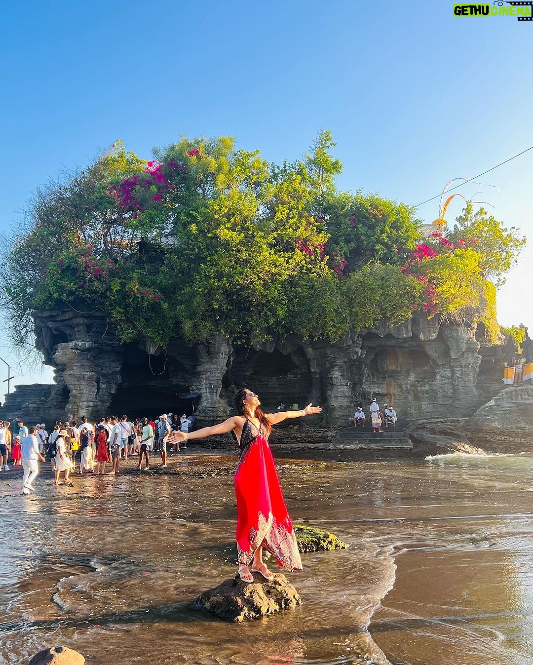 Sonalee Kulkarni Instagram - My new travelogue is on #balinesehinduism and #hindu temples of #bali ππ» Do you recognise any temples ? WATCH new Episode π LINK IN BIO donβt forget to subscribe! #sonaleekulkarni #marathimulgi #indonesia #bali #hindu #island #goagajah #saraswati #besakih #tanahlot #temples #balinese Ubud, Bali, Indonesia