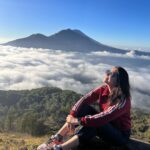 Sonalee Kulkarni Instagram – After sunrise …. Catch the adventure of this beautiful sunrise trek with me on my new episode of #travelogue 

🔗 LINK IN BIO 

#sonaleekulkarni #marathimulgi #travelblogger Top of Mt. Batur, Bali