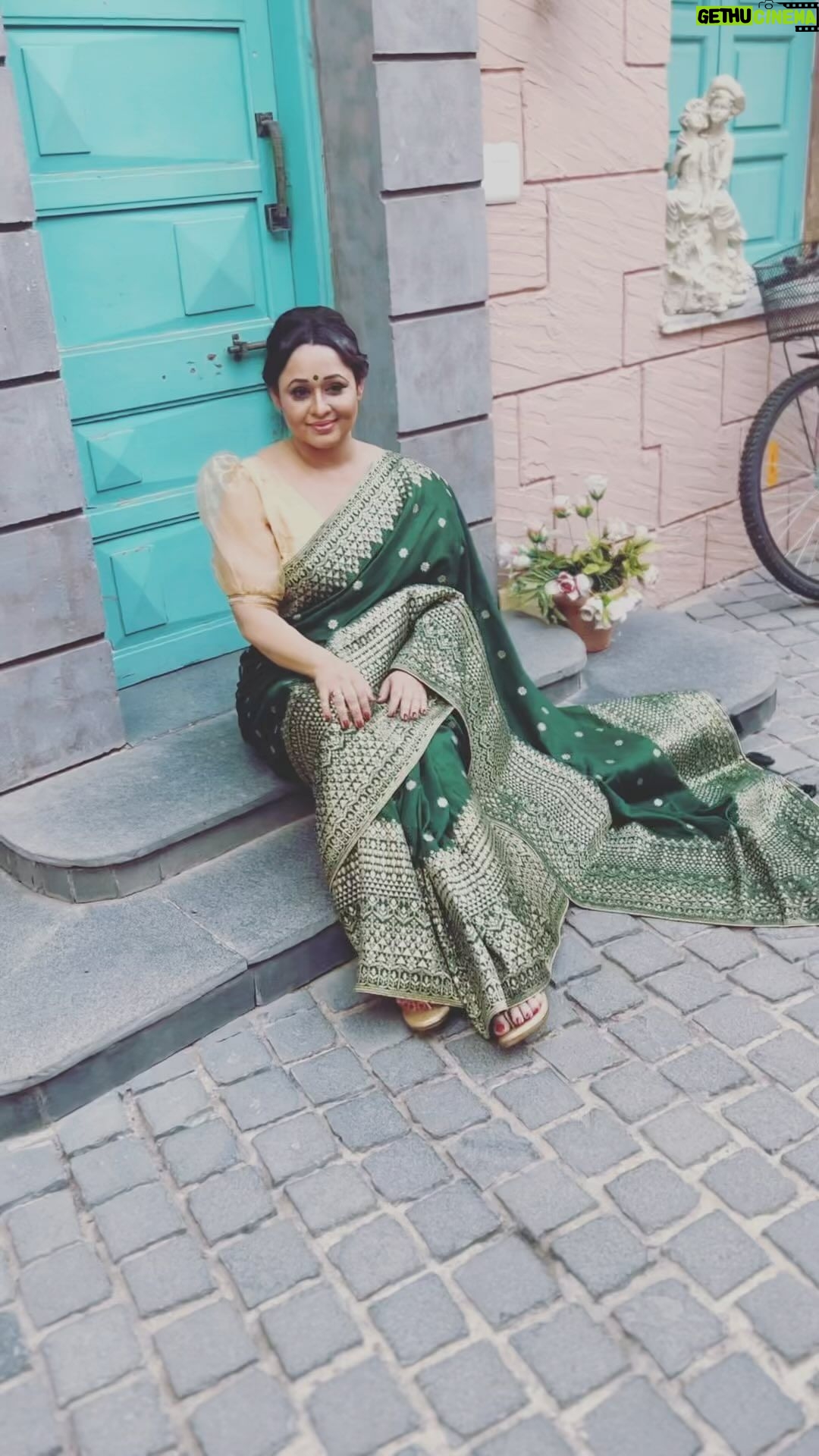 Sonalika Joshi Instagram - My favourite saree &my नखरा☺️💕.#sareelove #lovequotes #loveyourself #love