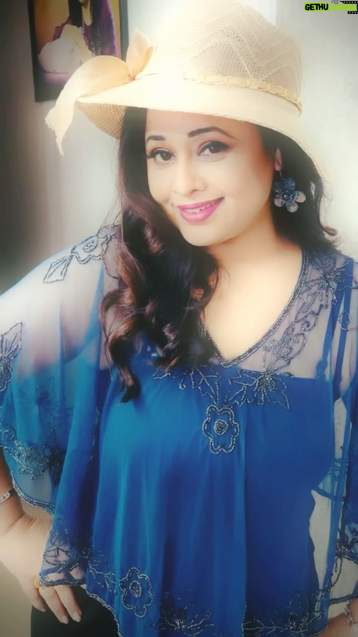 Sonalika Joshi Instagram - Kya khub kaha hain kisi neππ€. #spreadlove #lovequotes #loveyourself #loveyourlife #loveyourselffirst .