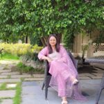 Sonalika Joshi Instagram - Everything we hear is a opinion ,Not the Fact Everything we see is a perspective,Not the truth.😊🤗Enjoy your evening.Be Good Be kind💕 #instagram #instapost #eveningvibes #taj #vivantabytaj #relaxing #relaxtime