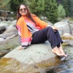 Sonalika Joshi Instagram – Lovely Srinagar☺️💕Thank you for giving me lovely memories ☺️.
