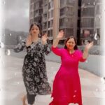 Sonalika Joshi Instagram – Again with same Dance partner with different look &different song 😃💕🤗.#instareels #instagood #instafashion #instadance #trendingreels #trendingsongs #music . @navinawadekar_ .