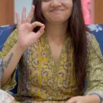 Sonia Singh Instagram - Our Sujatha and Subbu took the #DosaOkkateyyiBaabai Challenge. Mari ipudu mee turn, cheseyandi mowa. #DosaOkkateyyiBaabai #DosaOkkateyyiBaabaiChallenge #AlaSujathaDarikiCherinaSubramanyam #SujathaSubramanyam #SoniyaSingh #SidhuPavan #VayyariBhama #TeluguWebSeries #BYOBFoodCarnival #BYOBHyderabad