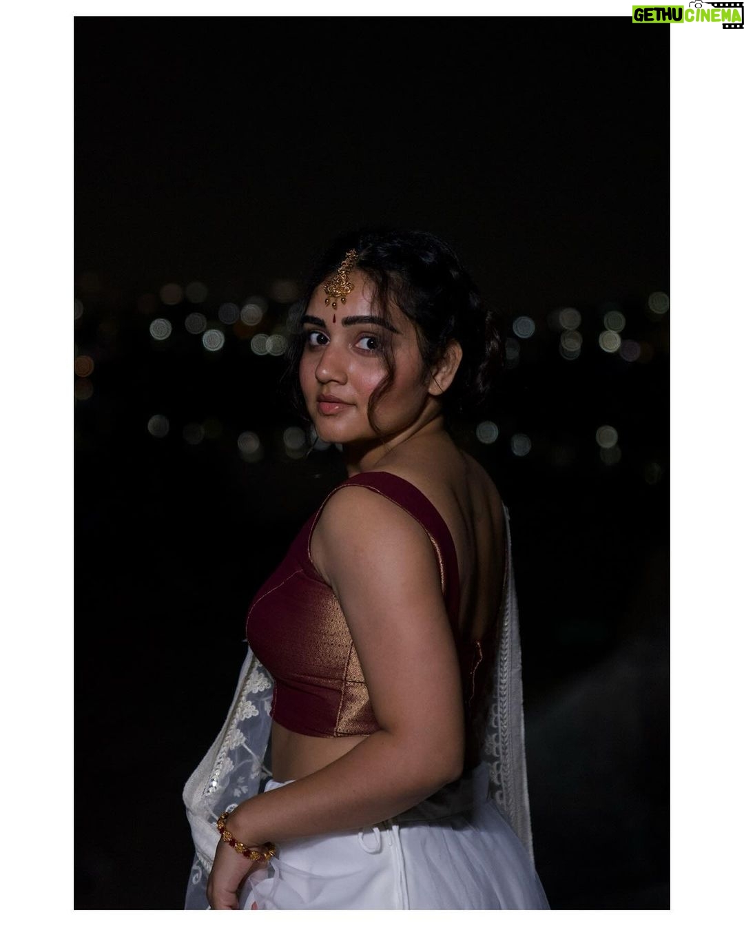 Sonia Singh - 79.1K Likes - Love you guys❤️🕊️
#soniyasingh