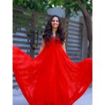 Sonia Singh Instagram - 🌶️ Wearing: @elegant_threads_by_salma ❤️ Makeup : @poorna_mua_aesthetic Clickzz: @busyshutterbugs