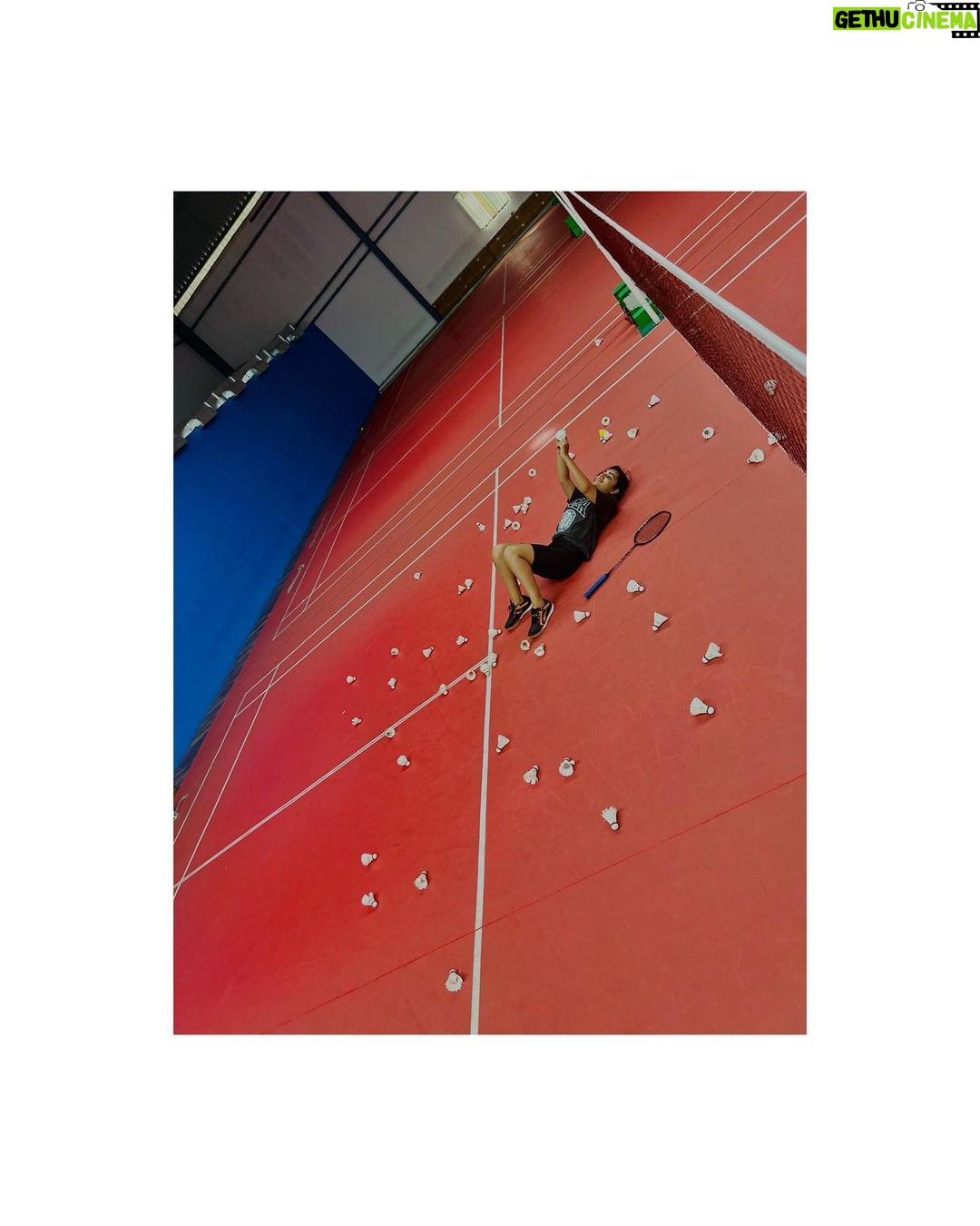 Sonia Singh Instagram - One from that badass session!!! Learning a badminton attitude. @archminton @rathod._.hari Archminton Sports