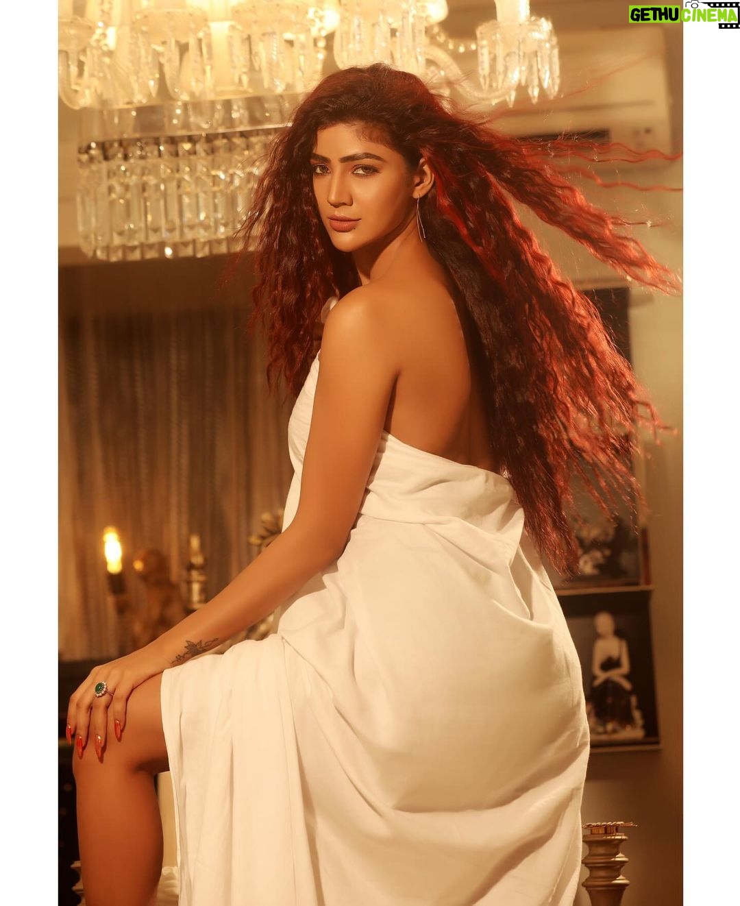 Soniya Bansal Instagram - In white, a lady can stand out in a crowd without speaking a word.