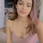 Sonyaa Ayodhya Instagram – Restocked the The Game Changer Glue pen!!! #FlibbertigibbetSale #TheBest #GLUEPEN #BEAUTY #likes