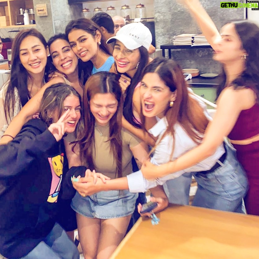 Sonyaa Ayodhya Instagram - Divine vibes only ✨#Girls