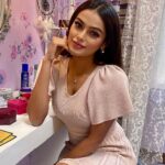 Sonyaa Ayodhya Instagram - On set wali khushi is different 🔱 #HHM Look @flibbertigibbetbeautty Jewels @fiori.jewels . . . #eyelashes #babe #love #likes #mood #happy #luxurylifestyle #best #mumbai