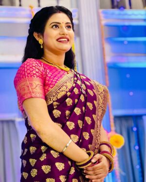 Sradha Panigrahi Instagram - Watch #khusirachhunka on @zee_sarthaktv From Mon- Sat at 9.00 pm. 
.
Music credits - 
@humanesagar_official 
@aseema_panda 
@amaramuzik 
@baidyanath.dash 
@someshstudio 
@somesh_music 
@i_abh1shek 
.
#khusirachhunka #sradhapanigrahi #odiasong #loveinlondon #odiaactress #odiaserial #amaramuzic #zeesarthaktv #candid #candidphotography #mobilephotography