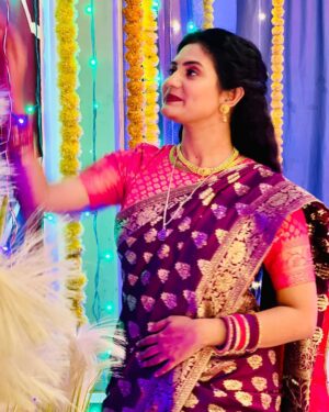 Sradha Panigrahi Instagram - Watch #khusirachhunka on @zee_sarthaktv From Mon- Sat at 9.00 pm. 
.
Music credits - 
@humanesagar_official 
@aseema_panda 
@amaramuzik 
@baidyanath.dash 
@someshstudio 
@somesh_music 
@i_abh1shek 
.
#khusirachhunka #sradhapanigrahi #odiasong #loveinlondon #odiaactress #odiaserial #amaramuzic #zeesarthaktv #candid #candidphotography #mobilephotography