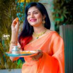 Sradha Panigrahi Instagram - Today is Dhanteras, the festival of wealth & prosperity. 🙏 As per Sanatan dharm, it is believed that the Goddess Lakshmi emerged from the ocean of milk on this day, during Samundra Manthan. Buying something like gold, brass, silver,utensils will bring You good fortune, success & protection from the evil eye. . Let’s celebrate this holy day 🙏 . Jewellery- @hallmark_ornaments1 📸- @wapi_films . Music credit- @amaramuzik @sandeep__panda_ @aseema_panda . #sradhapanigrahi #dhanteras #hindu #festival #hinduism #sanatandharma #dhanteraspooja #assemapanda #sandeeppanda #sandeeppandamusic