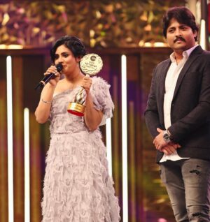 Sradha Panigrahi Instagram - So, Can u guys guess my Award Category!!!
Zee Sarthak Sansar Awards 2023, today at 6.00 pm on @zee_sarthaktv .
& getting this award from my favourites  is a bliss .
Thank u @mohanty_babushaan & @amlan0010 . 
Special thanks to my own team members of #khusirachhunka .
@anukulrout 
@pratikseal 
@lipsadalei 
@director_at_ollywood 
@safik2491 
.
#ZSSA #sradhapanigrahi #zssa2023 #zeesarthaktv