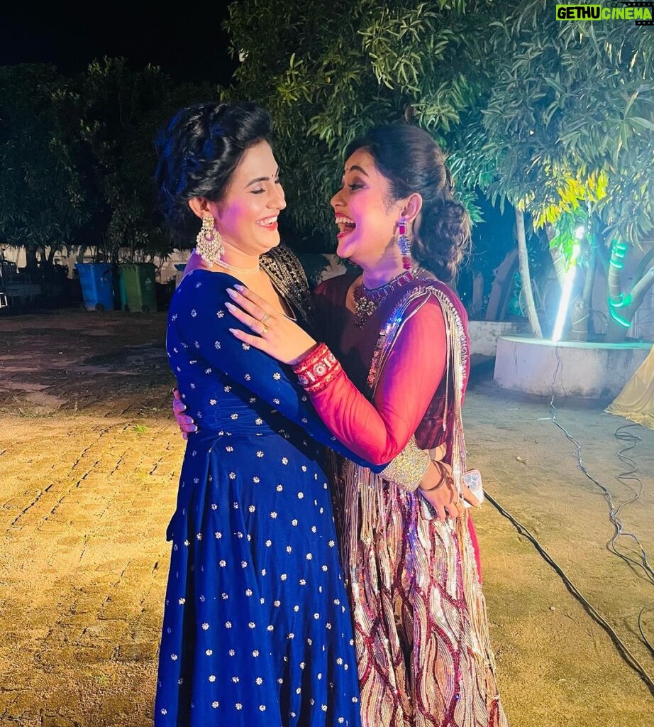 Sradha Panigrahi Instagram - In case you forgot how cute we are ♥️🙊
