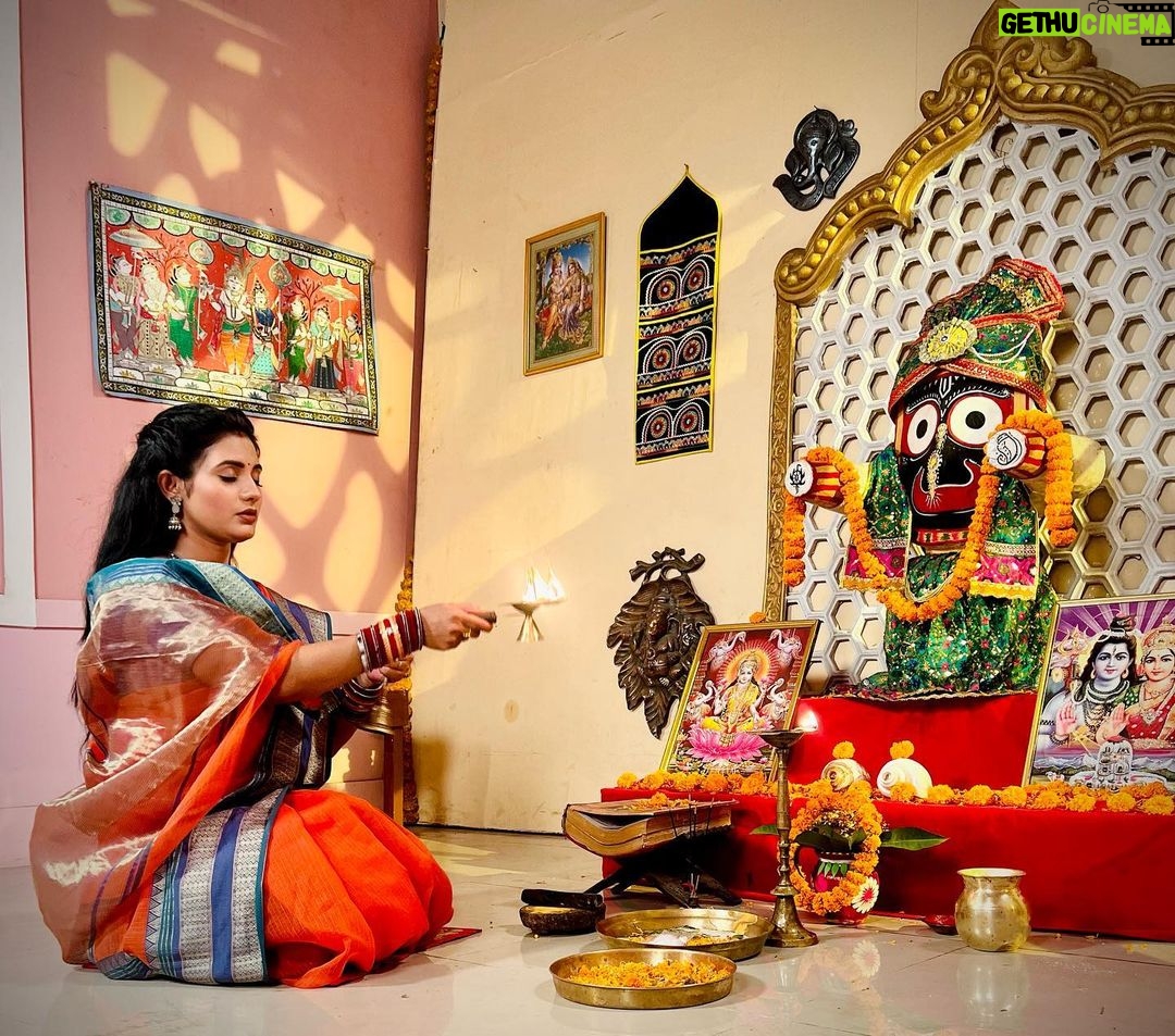 Sradha Panigrahi Instagram - He is within you and when you are sincerely searching after Jagannath by devotion, He reveals Himself to you. 🙏 . #jayjagannath #jagannath #khusirachhunka #sradhapanigrahi #sanatan #sanatandharma #iskoninc