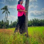 Sradha Panigrahi Instagram - Manifestations are real. 🧿 Stay true to your thoughts & words. 🫰 . #sradha #sradhapanigrahi #photography #mobilephotography #candid #peace #nature #positivesoul #posititivity