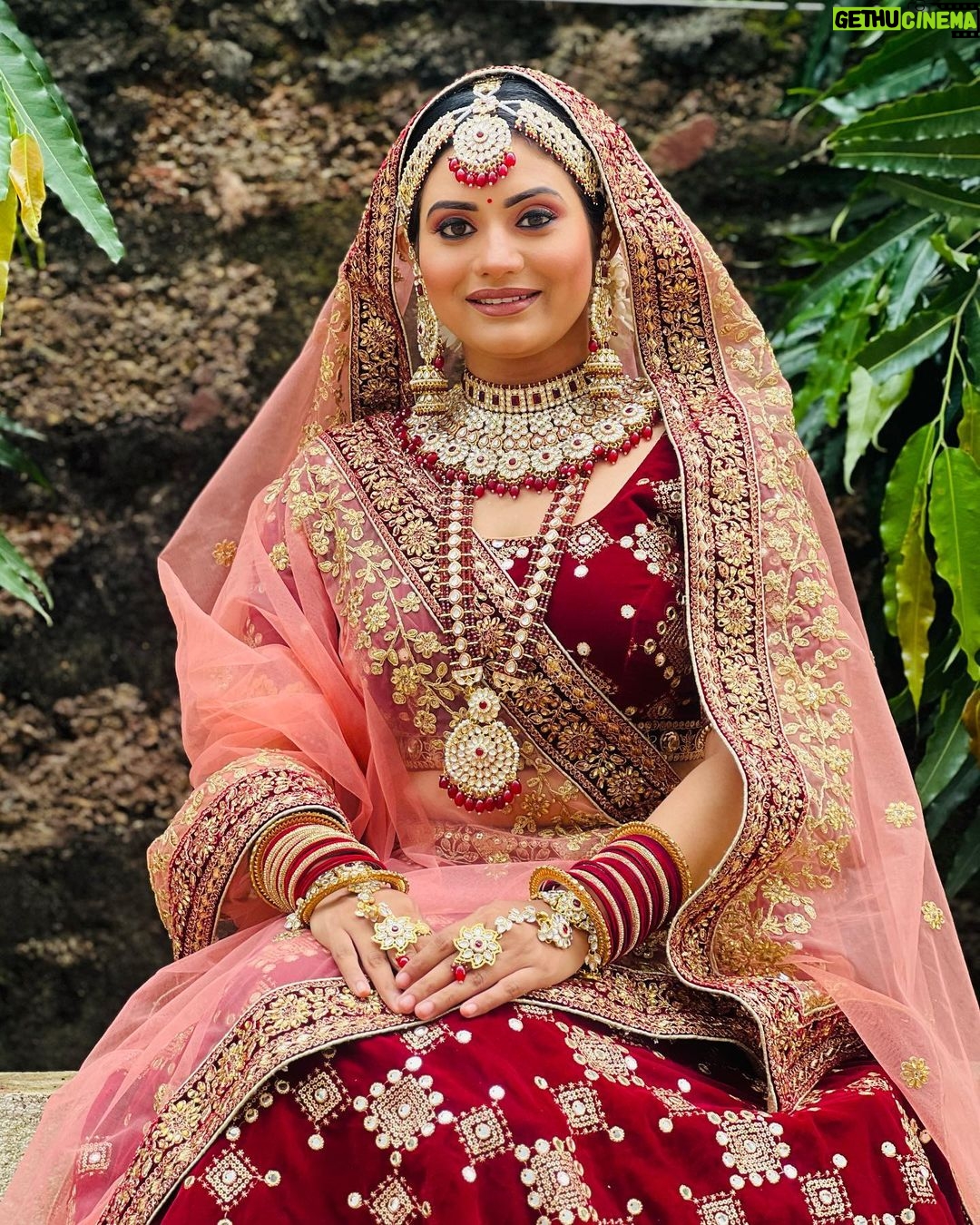 Sradha Panigrahi - 30.4K Likes - Unhi ke liye ye Roop ye Shringar he♥️🤗
.
Makeup & 📸 :- @chandan.patra43
.
Watch“ Khusi_Ra_Chhunka“
Mon-Sat at 9.00 pm on @zee_sarthaktv
.
#sradha #sradhapanigrahi #bride #bridal #bridalmakeup #dulhan #khusi #khusirachhunka #love #indianbride