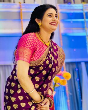Sradha Panigrahi Instagram - Watch #khusirachhunka on @zee_sarthaktv From Mon- Sat at 9.00 pm. 
.
Music credits - 
@humanesagar_official 
@aseema_panda 
@amaramuzik 
@baidyanath.dash 
@someshstudio 
@somesh_music 
@i_abh1shek 
.
#khusirachhunka #sradhapanigrahi #odiasong #loveinlondon #odiaactress #odiaserial #amaramuzic #zeesarthaktv #candid #candidphotography #mobilephotography