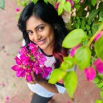 Sradha Panigrahi Instagram - ପ୍ରେମ ର ପରିଭାଷା ଯଦି ଫୁଲ ହୁଏ !!! ବିରହ ର ପରିଭାଷା କ’ଣ ହବ ? ନା…… ଉତ୍ତର କଣ୍ଟା ନୁହେଁ 😂 ଆଉ କିଛି ?? . #sradhapanigrahi