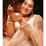 Sree Nithi Instagram - 🪔Here's wishing you a very happy and prosperous Karthigai Deepam🪔 🪔Camera : @gprsphotos 🪔 🪔Mua : @varshas___makeover 🪔 🪔Costume : @chitras_fashion_rentaldress 🪔 Thiruvananthapuram, Kerala, India