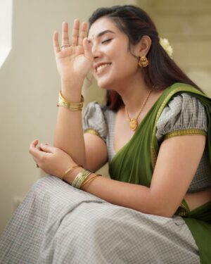 Sree Nithi Instagram - 🍃

Costumes - @ivalinmabia 
Photography - @camerasenthil 
Makeup - @jeevithamakeupartistry 
Shoot organised by @rrajeshananda 

🍃