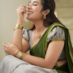 Sree Nithi Instagram - 🍃HAPPY DIWALI🍃 🪔🪔🪔🪔🪔🪔🪔🪔🪔 Costumes - @ivalinmabia Photography - @camerasenthil Makeup - @jeevithamakeupartistry Shoot organised by @rrajeshananda 🪔🪔🪔🪔🪔🪔🪔🪔🪔🪔🪔🪔 Thiruvananthapuram, Kerala, India