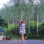 Sree Nithi Instagram - 🌸 My life is in this town I ain’t going down U think that i am crazy But i dont want the crown🌸 Munnar