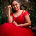Sreethu Krishnan Instagram - Red lips and rosy cheeks😚 Make up @vg_magicwand_mua Costume : @lulucouture_official Photography : @satz.photography #christmas #started #december #sreethukrishnan #love #red #taylorswift #song #wildestdreams