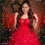 Sreethu Krishnan Instagram - Merry Christmas 🎄🎅🏻♥️… Make up @vg_magicwand_mua Costume : @lulucouture_official Photography : @satz.photography #christmas #red #december #photoshoot #sreethukrishnan