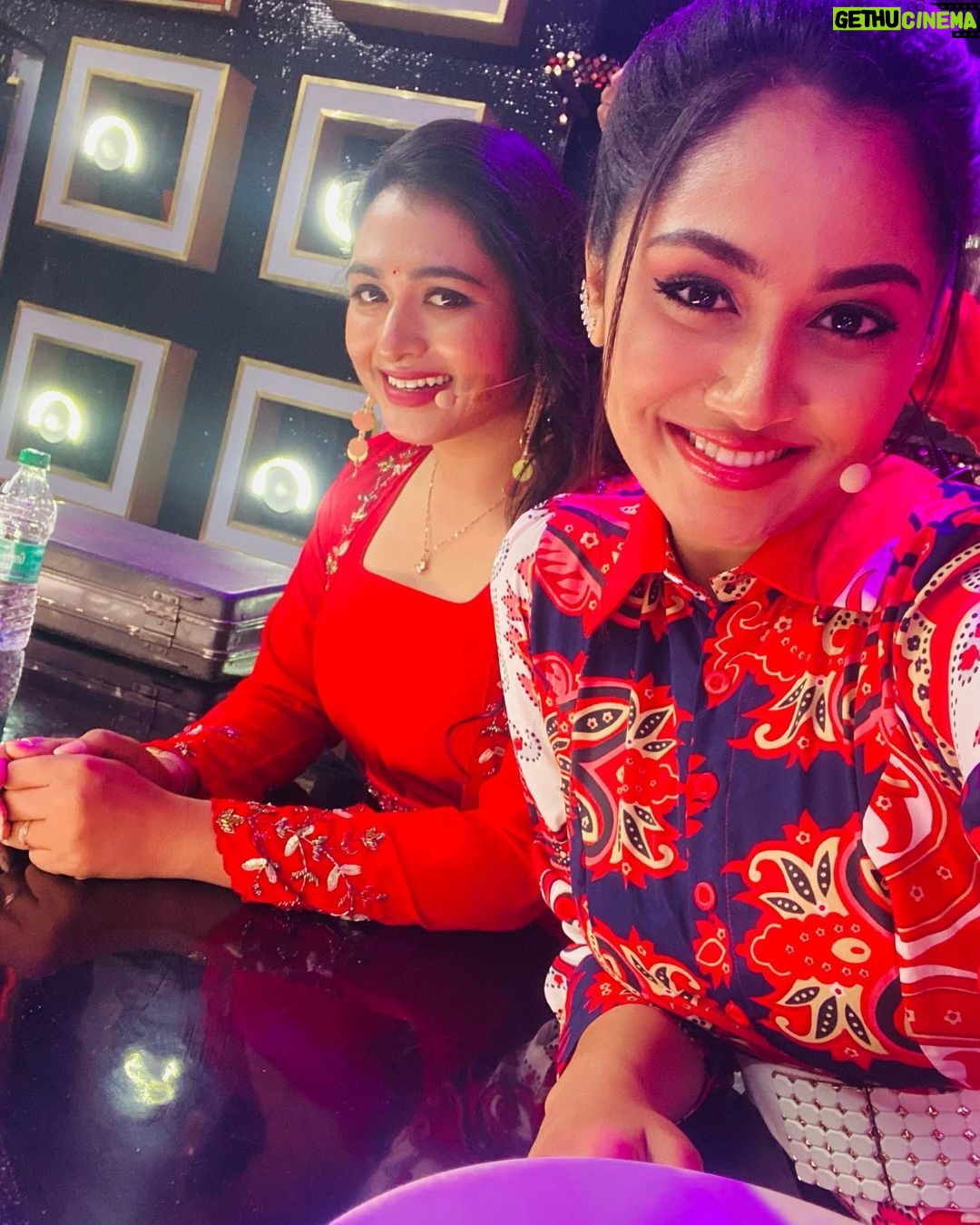 Sreethu Krishnan Instagram - Wearing @mylovefashionofficial ♥️ #startmusic