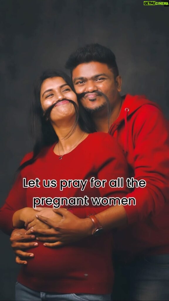 Sridevi Ashok Instagram - Let us pray for all the pregnant women, That their babies are born Healthy, Happy and full of love ❤ #srideviashok #2ndpregnancy #pregnancy #pregnancyannouncement #momtobe #momlife #mommyblogger