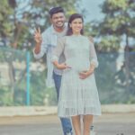 Sridevi Ashok Instagram - We can’t wait to meet our new addition . Sometimes you pray for a miracle, and God gives you two(Sitara and baby) @ashok_chintala @sitara_chintala Photography: @rootzstudios #srideviashok #momtobe #pregnancyannouncement