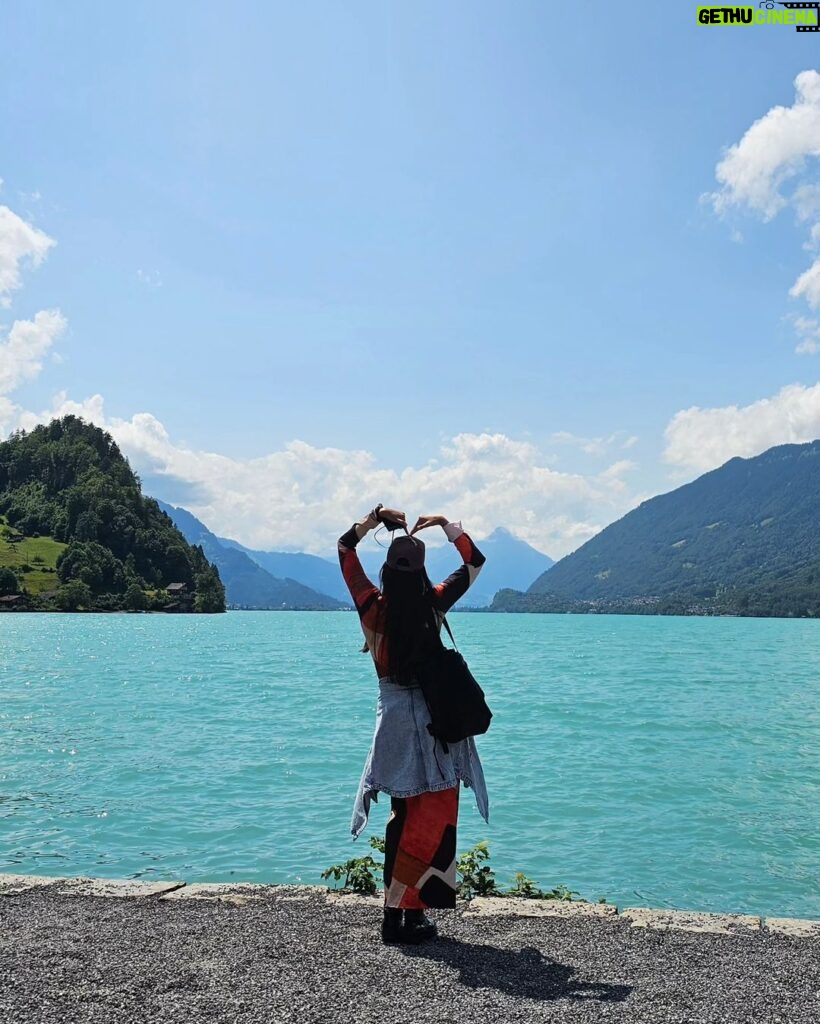 Srinidhi Ramesh Shetty Instagram - It was a colorful day 🫠🌈💝 #iseltwald #lakebrienz #giessbach #sigriswil #solodiaries ✨️ Switzerland