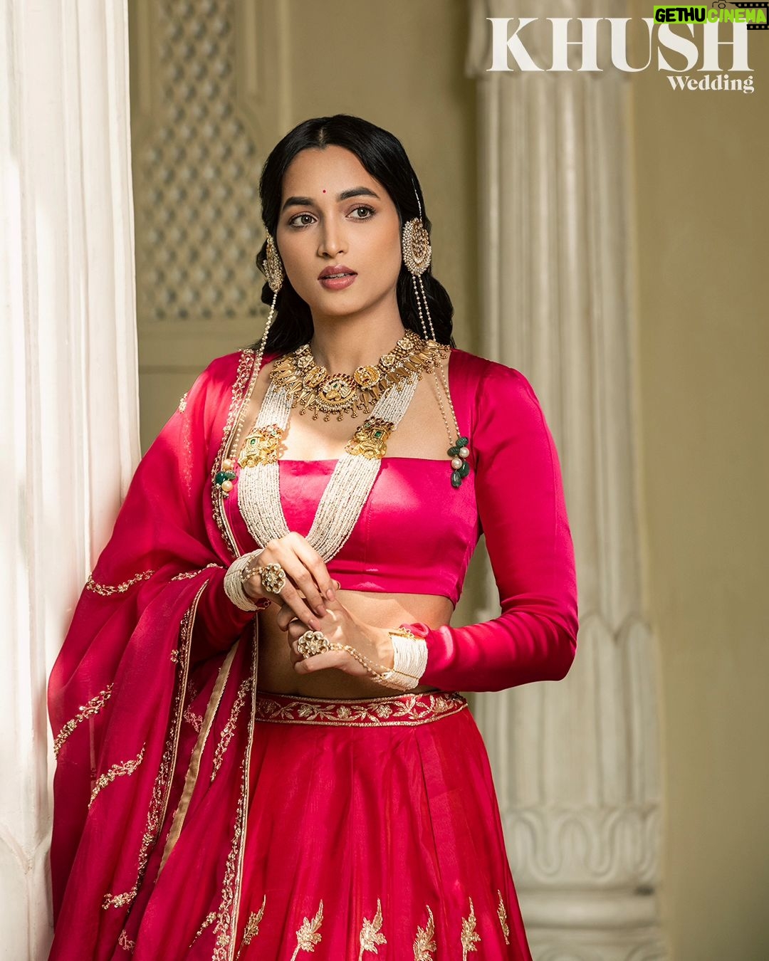 Srinidhi Ramesh Shetty Instagram - The last one from the series ✨️ . . . @khushmag 🌸 All wardrobe: @real_weaverstory Jewelry: @ajewelsbyanmol Editor-in-chief: @sonia_ullah Photography: @sunillade Creative Director: @mannisahota_ Fashion Editor: @vikas_r Concept & Styling: @tanishqmalhotraa Makeup: @kalwon_beauty Hair: @jitinrathore Videography: @amitsomvanshiphotography Styling Assistant: @elwadhiarchita, @thestylethesaurus Photography Assistant: @13m_nagendra Location: @fairmontjaipurindia Production: @citruzoninsta