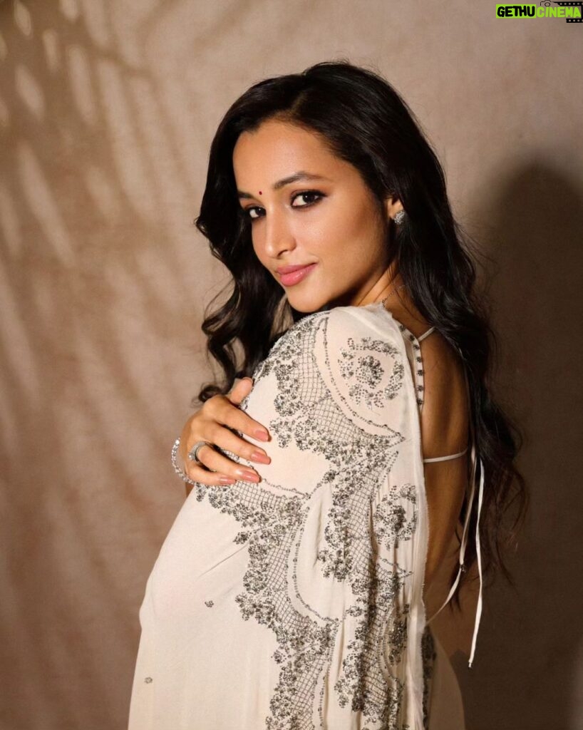 Actress Srinidhi Ramesh Shetty HD Instagram Photos and Wallpapers ...