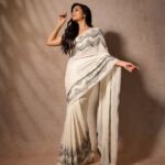 Srinidhi Ramesh Shetty Instagram – My love for sarees is beyond my love for sarees🤣 if that made any sense at all😂🫠

A quick rundown🙈
Me : heyy I have an event!
Stylist : Okay, so what do u wanna wear this time?
Me : Sareeeeee😬
Stylist : What? AGAINN?
Me : yesss🙈 again🫠🦭
.
.
.
.
.
Styled by @niru05_raghupathy
Saree @jade_bymk
Jewellery @karnikajewelshyd 
Makeup @sadhnasingh1 
Hair @hairbyrajabali 
Photos @pranav.foto
Saree draping @vijayalakshmi9669