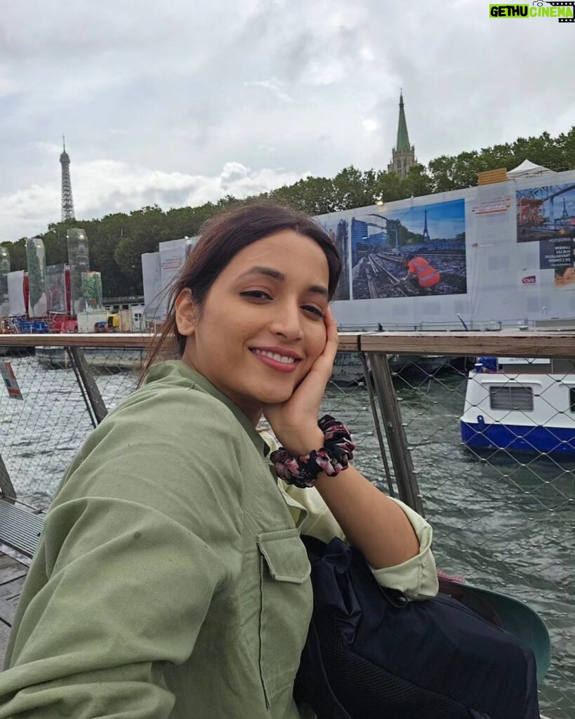 Srinidhi Ramesh Shetty Instagram - A quick and touristy 24hrs in Paris 🇫🇷✨