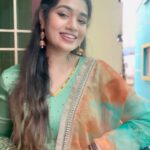 Srinisha Jayaseelan Instagram – Since most of you all have asked for “ONLY VOICE” 💜❤️
 
பெண்களிடம் சொல்வது குறைவு 
செய்வது அதிகம் செயல்புயல் நானடி✨

#singer #instasinger #singersofinstagram #instacover #onlyvoice #femalevocals #love #sivaji #thalaivar #rajnikanth #shreya #arr #rahman #madhushree #hariharan #classic