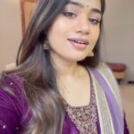 Srinisha Jayaseelan Instagram – சொக்கி தானே போகிறேனே 
மாமா கொஞ்சம் நாளா💜❤️
#singer #instasinger #songcover #ownvoice #coversong #onlyvoice #rawvoice #urugudhey #sg #shreyaghoshal #love #trendingreels #trendingaudio #gvprakash #shankarmahadevan