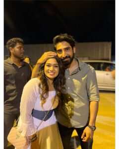 Srinisha Jayaseelan Instagram - Happy Birthday Stephen 💖 Thank you so much for every single opportunity you’ve given me ✨ Especially, Thank you so much for giving me ‘ADI PENNE’ and ‘ KANNORAM ‘.You are such a beautiful soul! Seekram adutha paatu kodunga :P God be with you always ❤️