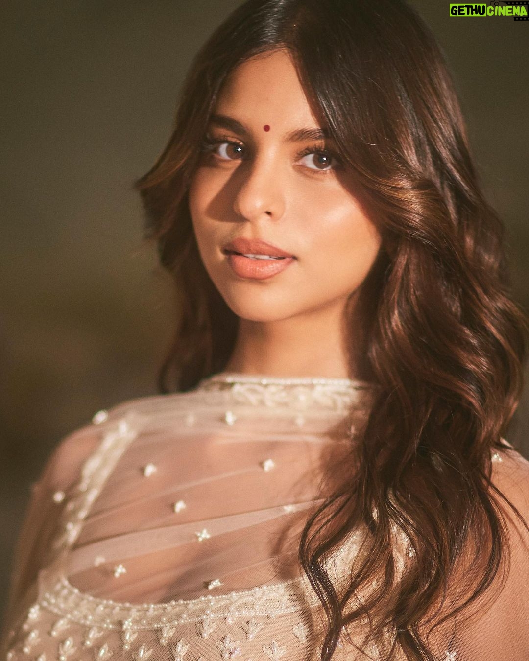 Suhana Khan - 0.9 Million Likes - 🤍 @falgunishanepeacockindia