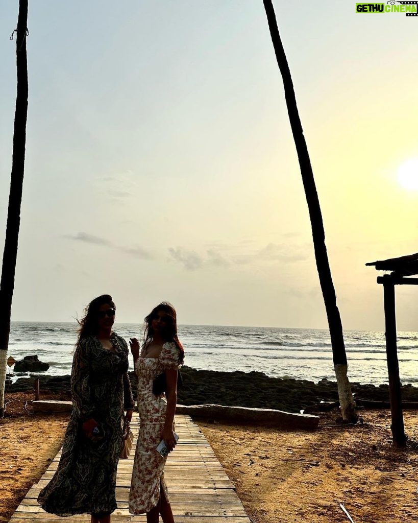 Suhana Khan Instagram - I ❤️ Goa 🌴 Goa India