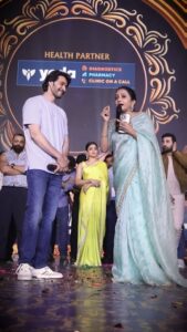 Suma Kanakala Instagram - What an amazing evening it was! All the best to #Animal movie team and definitely it’s gonna be one of the biggest blockbuster🤗❤️ styled by @stylebyannapurna Collaboration with Outfit @anushareddy.couture Jewellery @alluringaccessories.a2 Makeup @madhu_derangula Hair @koduruamarnath Videography @swipeupproductions #sumakanakala #anchorsuma #Animal #Animalprereleaseevent #animalmovie #ranbirkapoor #rashmikamandanna #maheshbabu #rajamouli #sandeepvanga #bobbydeol #anilkapoor